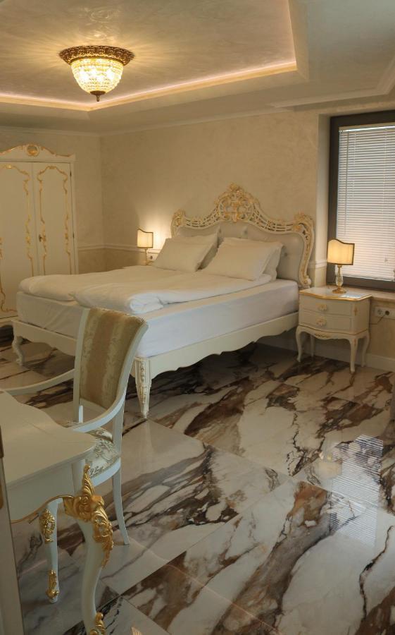Art Complex Anel Hotel
